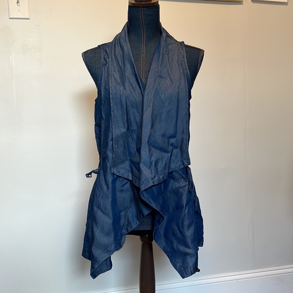 Appraisal chambray vest size small